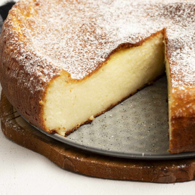 Sernik z budyniem – prosty i sprawdzony przepis, który zawsze się udaje